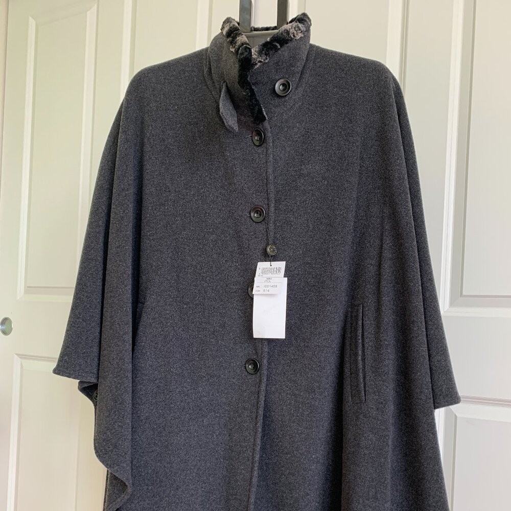 Irish Jimmy Hourihan Wool Cashmere Blend Knee Length Cape Gray Faux Fur NWT New